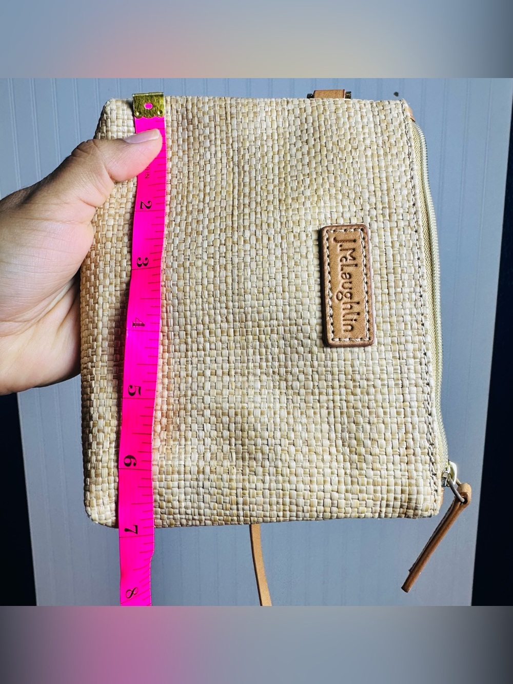 J. McLaughlin Small clutch or wristlet woven straw Leather patch Logo Zipper - Picture 10 of 11